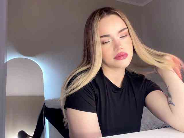 RosalindRayas webcam