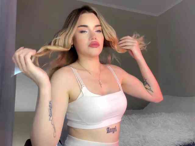 RosalindRayas webcam
