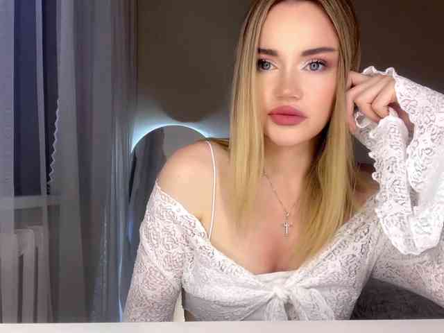 Shy_Jann webcam