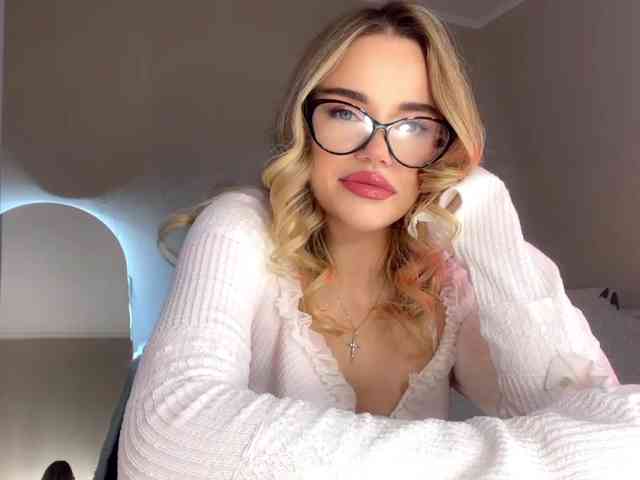 RosalindRayas webcam