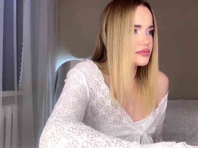 Shy_Jann webcam