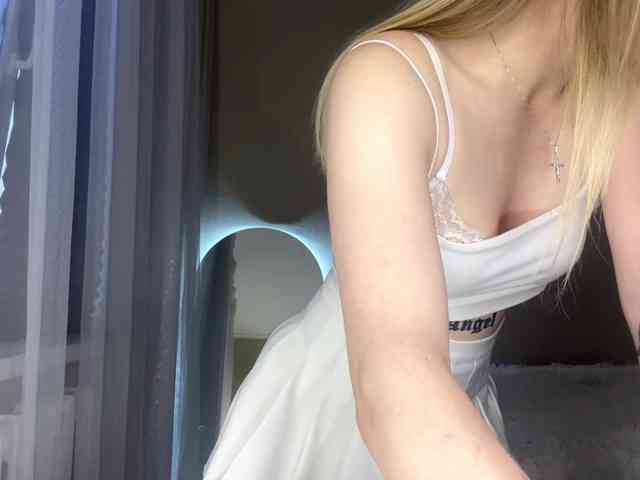 RosalindRayas Live Webcam on BongaCams