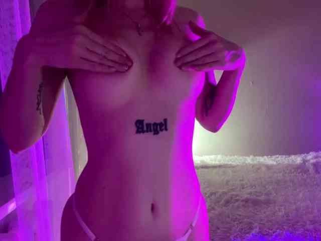 Shy_Jann webcam