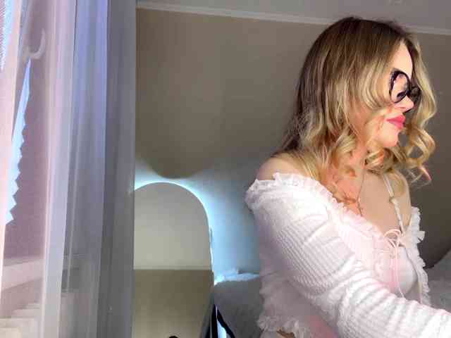 RosalindRayas webcam