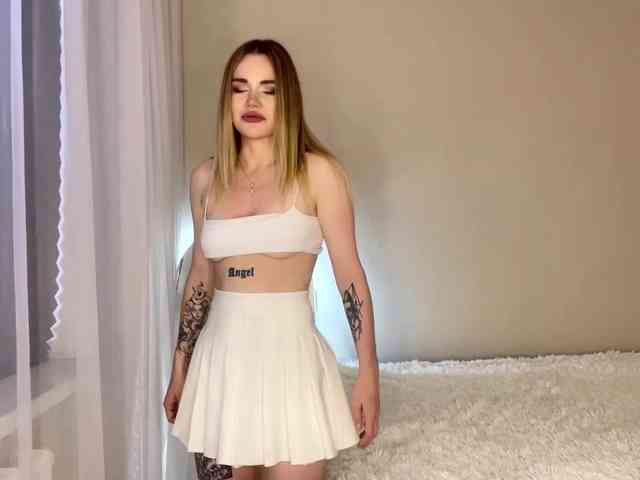 Shy_Jann webcam