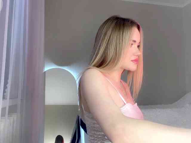 RosalindRayas webcam