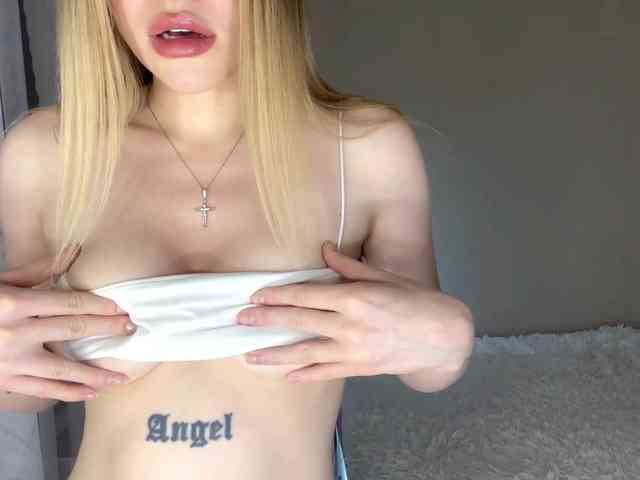 RosalindRayas Live Webcam on BongaCams