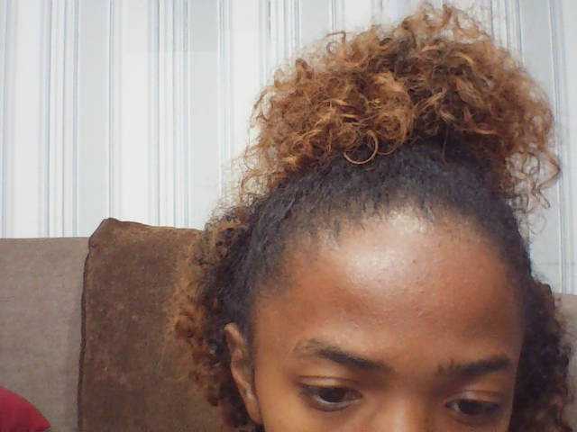 Oceanne64 live cam on BongaCams