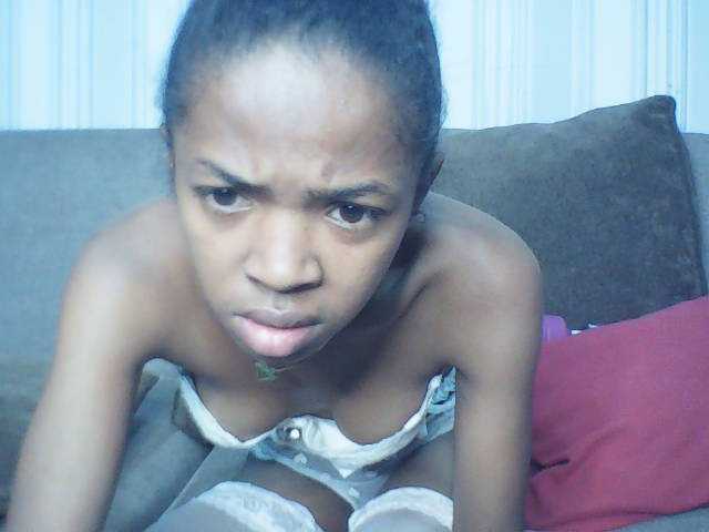 Oceanne64 live cam on BongaCams