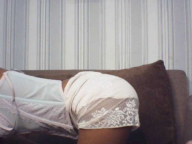 Oceanne64 live cam on BongaCams