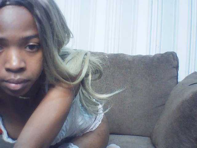 Oceanne64 live cam on BongaCams