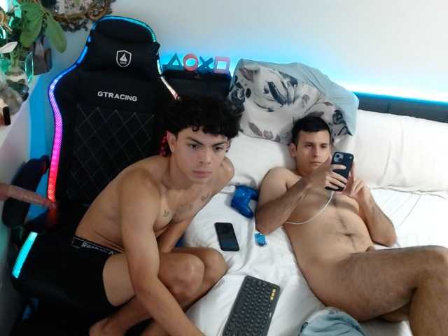 kevinjchan — live couple cam