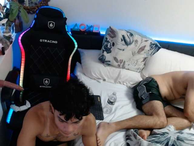 kevinjchan — live couple cam