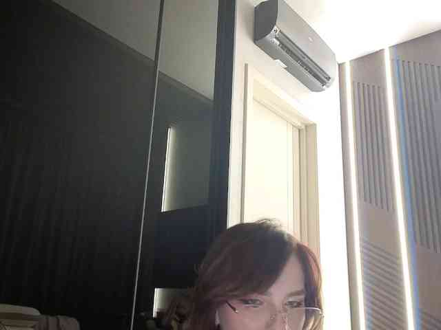 vanny- webcam