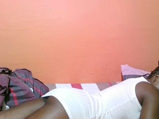 miss-midnight Porn Show
