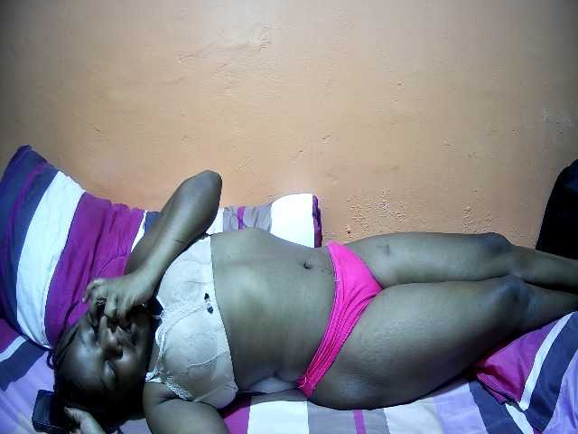 miss-midnight live cam on BongaCams