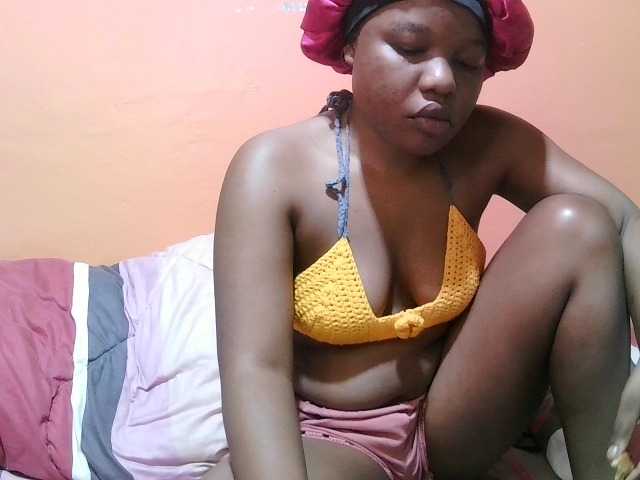 miss-midnight live cam on BongaCams
