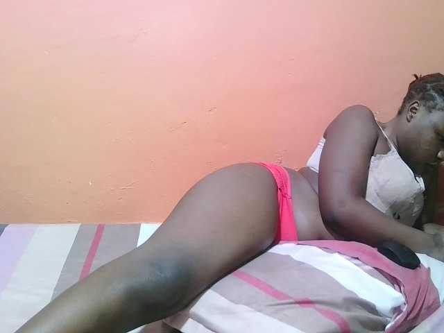 miss-midnight live cam on BongaCams