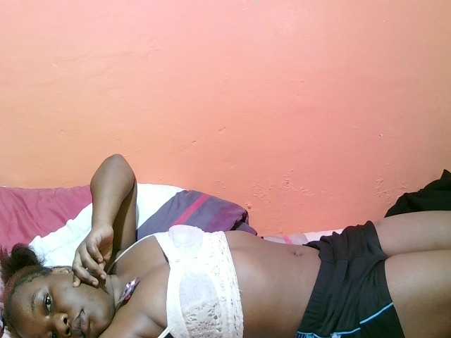 miss-midnight live cam on BongaCams