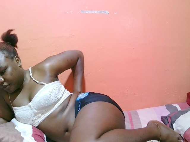 miss-midnight live cam on BongaCams