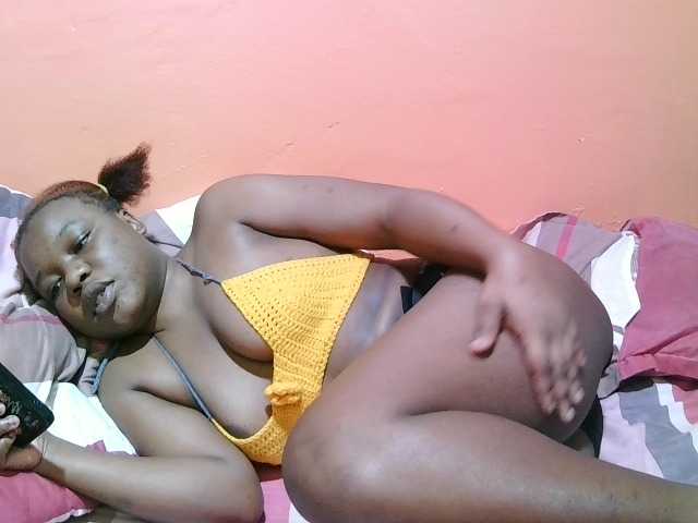 miss-midnight live cam on BongaCams