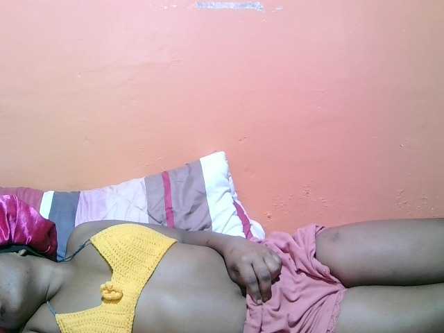 miss-midnight live cam on BongaCams