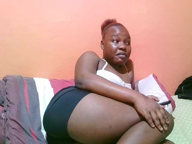 miss-midnight live cam on BongaCams
