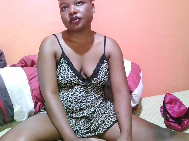 miss-midnight live cam on BongaCams