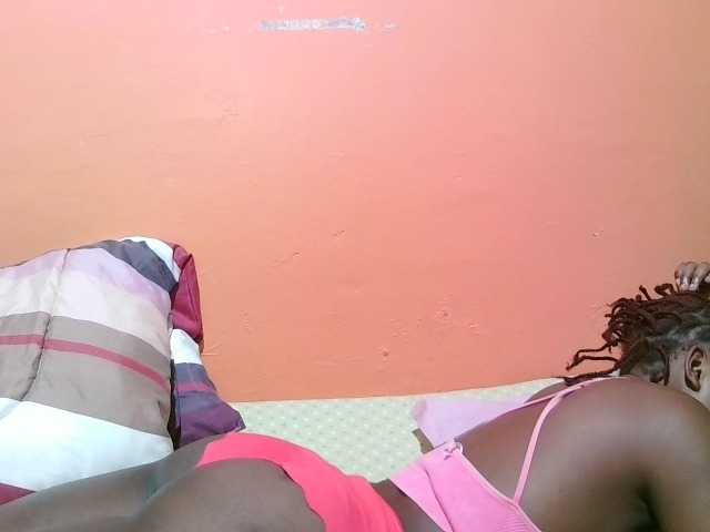 miss-midnight live cam on BongaCams