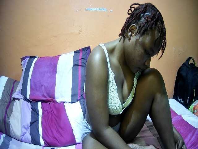 miss-midnight live cam on BongaCams