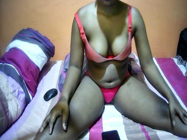 miss-midnight live cam on BongaCams