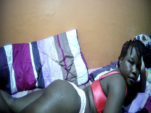 miss-midnight live cam on BongaCams