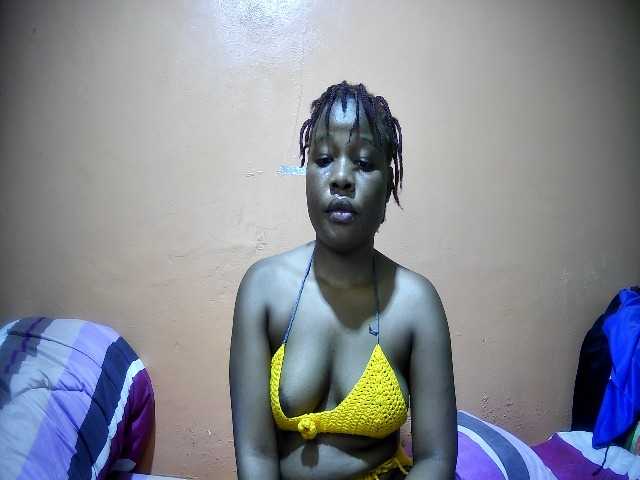 miss-midnight live cam on BongaCams