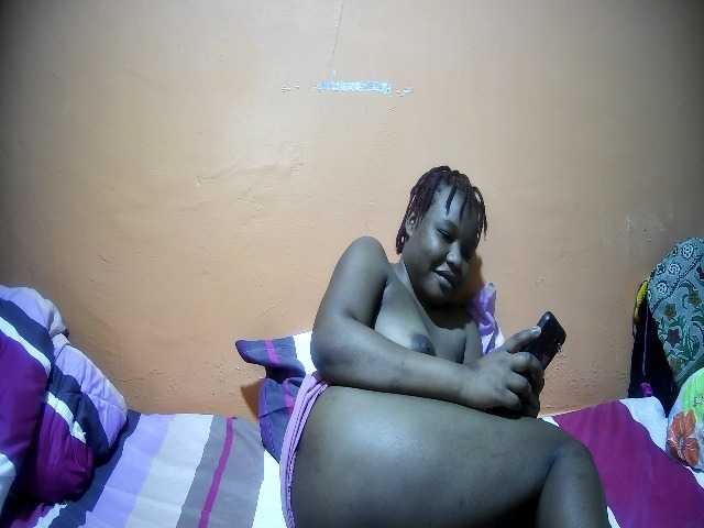 miss-midnight live cam on BongaCams