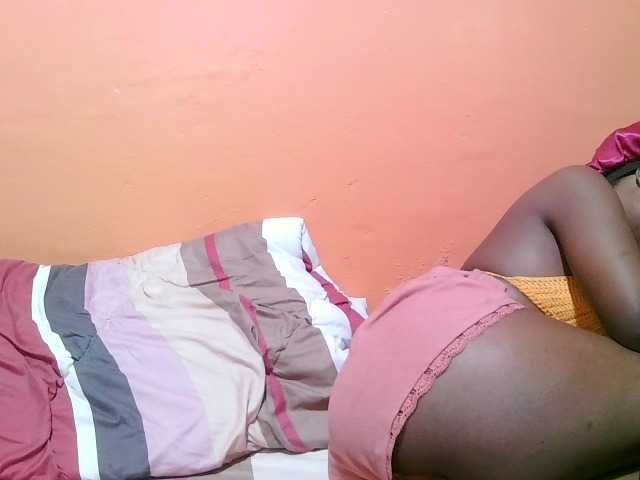 miss-midnight live cam on BongaCams