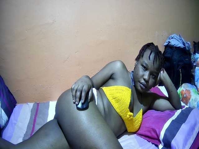 miss-midnight live cam on BongaCams