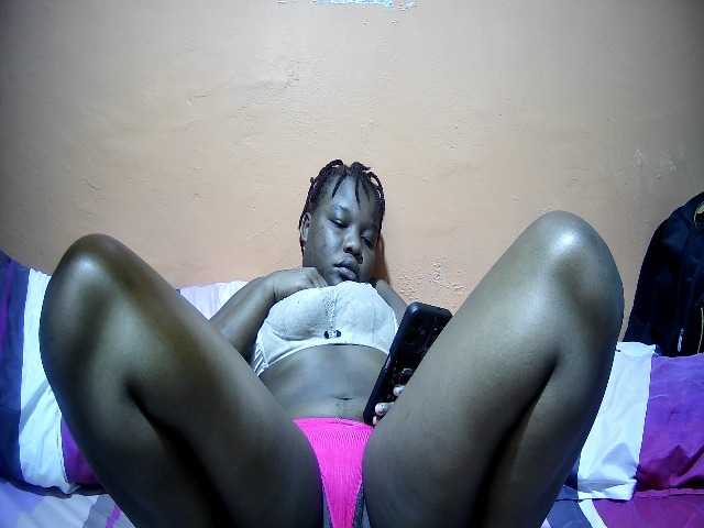 miss-midnight live cam on BongaCams