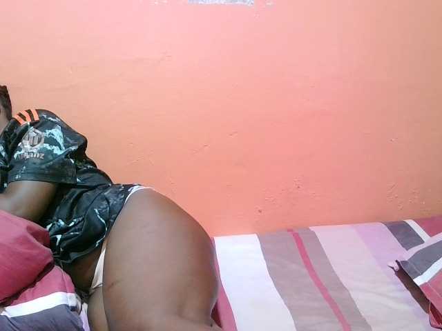 miss-midnight live cam on BongaCams
