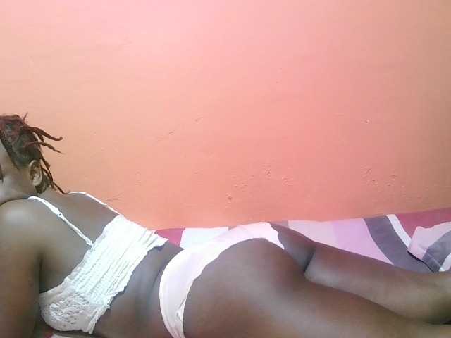 miss-midnight live cam on BongaCams