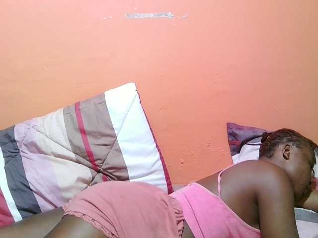 miss-midnight live cam on BongaCams