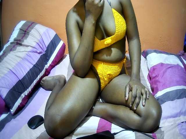 miss-midnight live cam on BongaCams