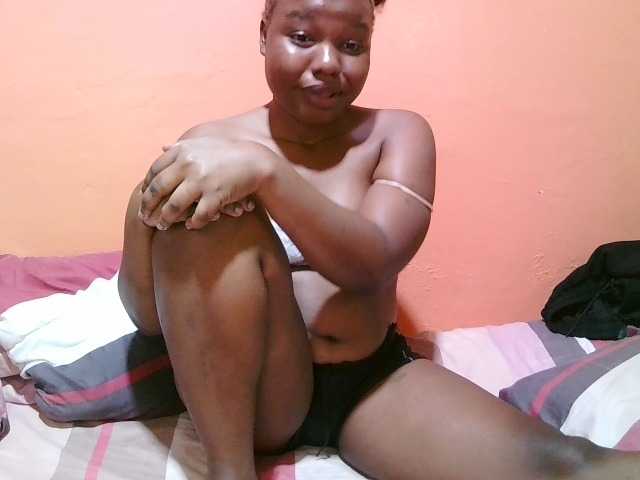 miss-midnight live cam on BongaCams