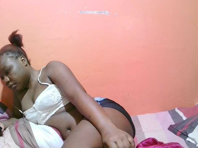 miss-midnight live cam on BongaCams