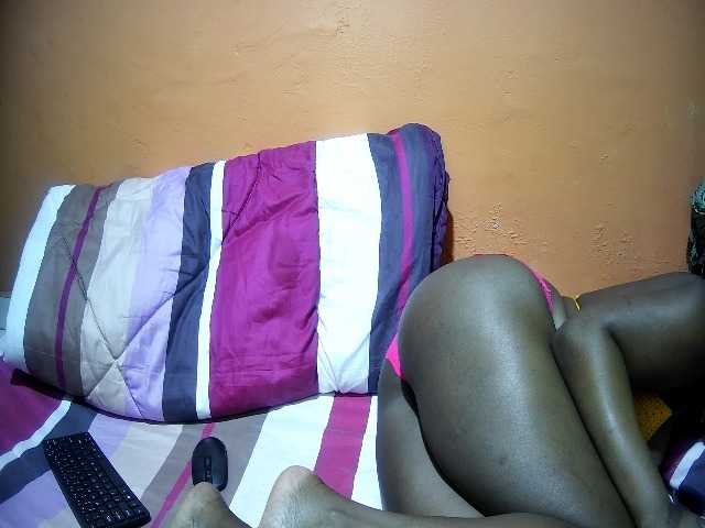 miss-midnight live cam on BongaCams
