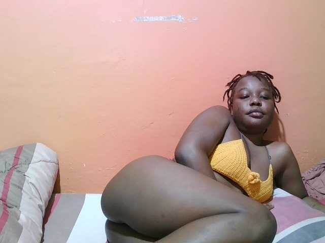 miss-midnight live cam on BongaCams