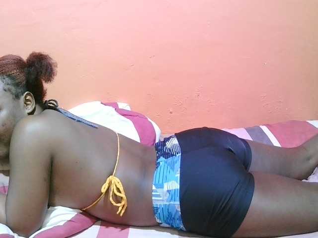 miss-midnight live cam on BongaCams