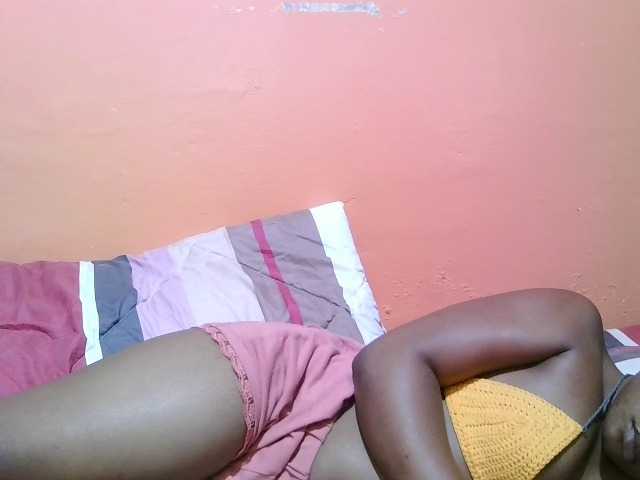 miss-midnight live cam on BongaCams