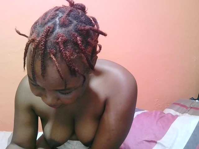 miss-midnight live cam on BongaCams