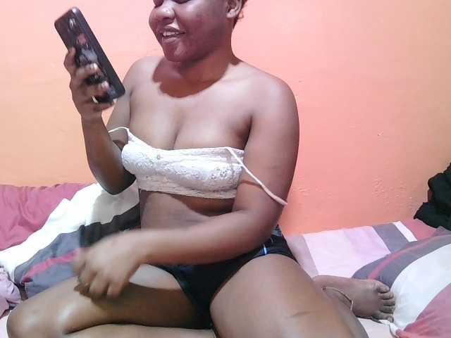 miss-midnight live cam on BongaCams