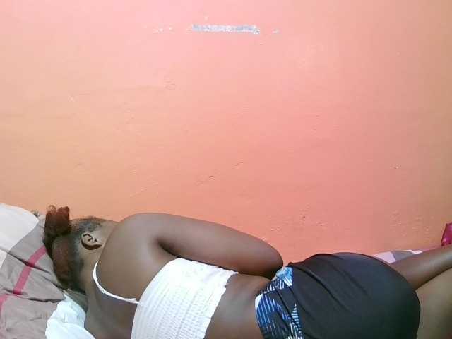 miss-midnight live cam on BongaCams